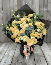 Букет цветов из:  Розы и Лизиантусы в Мещерское