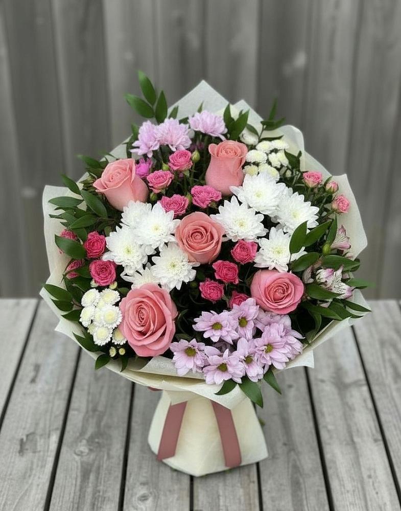 Букет цветов из: Альстромерии, Гвоздики, Розы и Хризантемы в Мещерское
