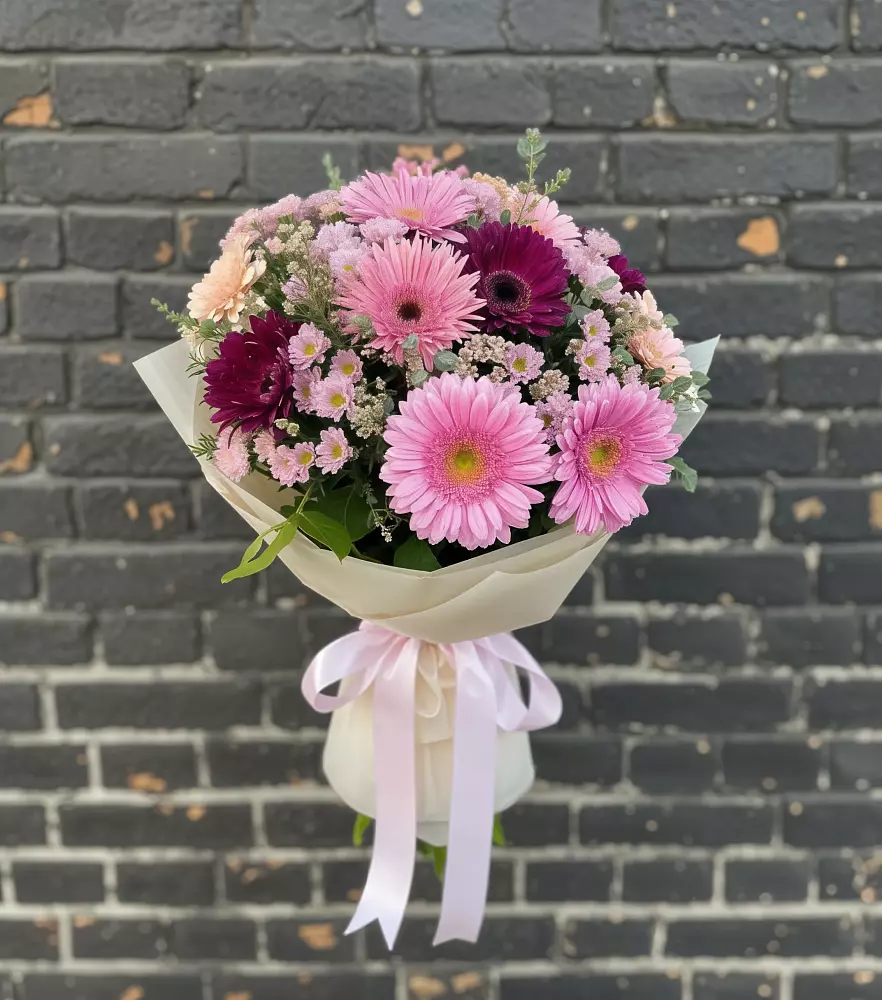 Букет цветов из: Герберы и Хризантемы в Мещерское