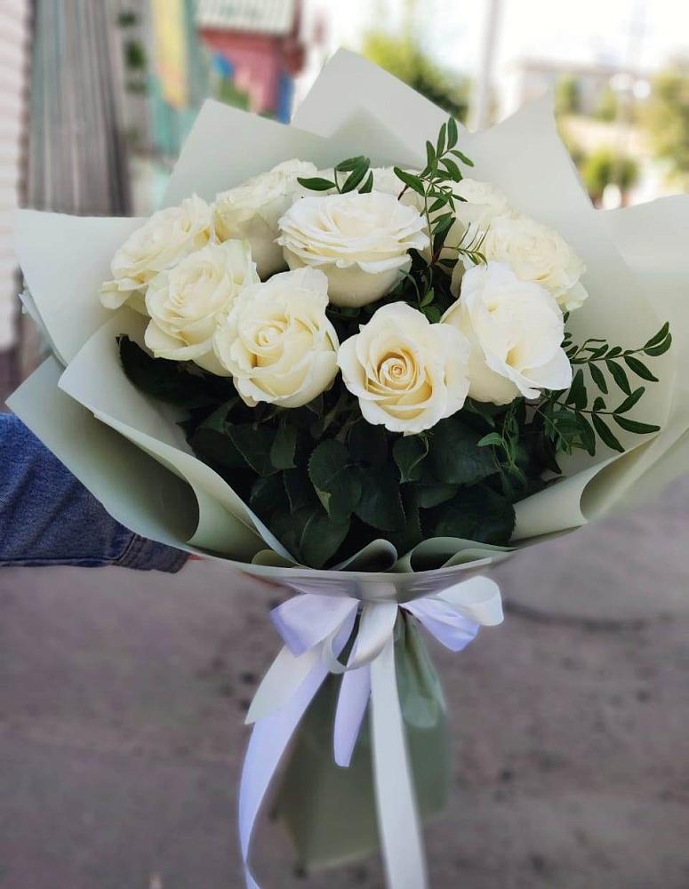 Букет Белые розы Проуд в Мещерское