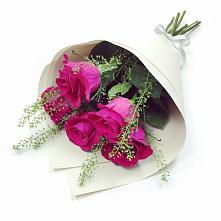 Букет цветов из:  Розы в Мещерское
