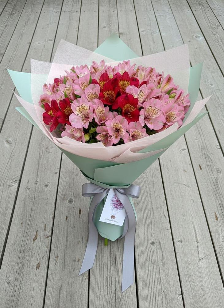Букет цветов из: Альстромерии в Мещерское