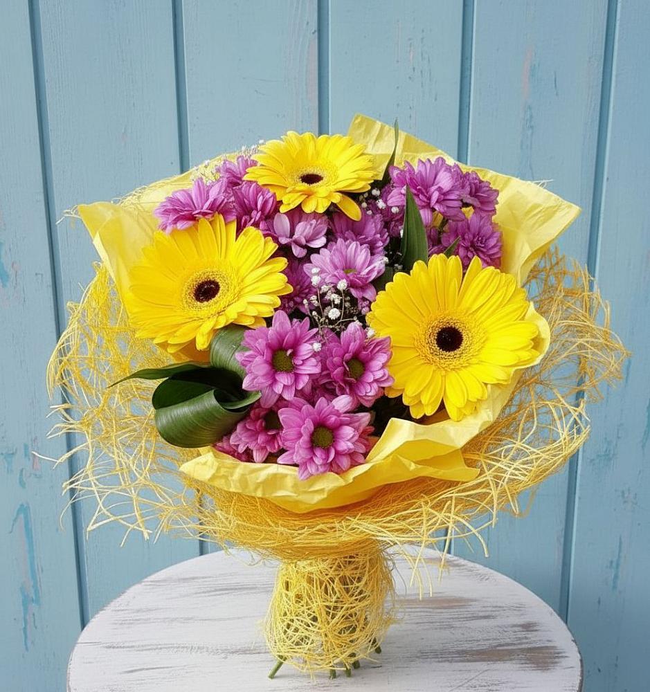 Букет цветов из: Хризантемы и Герберы в Мещерское