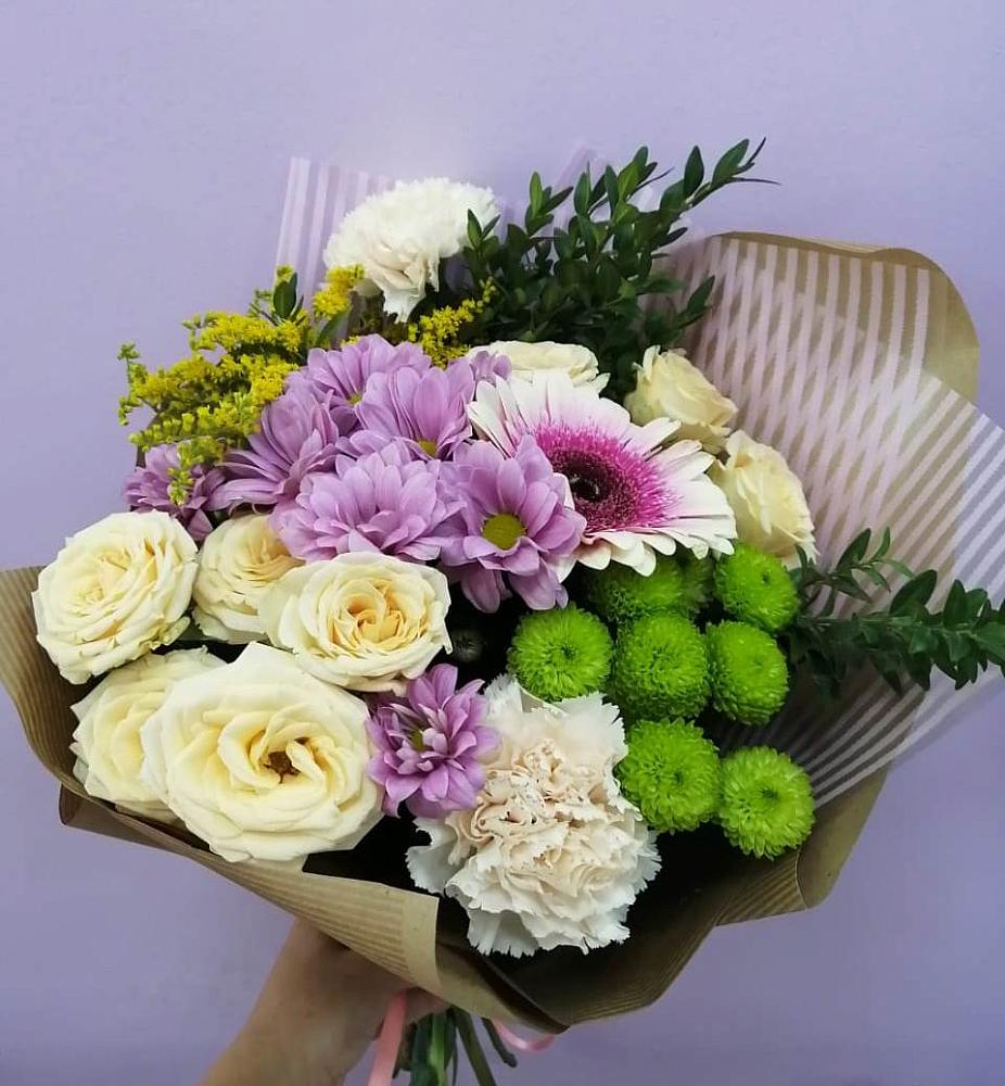 Букет цветов из: Хризантемы, Розы, Гвоздики и Герберы в Мещерское