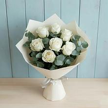 Букет Белые розы в Эвкалипте в Мещерское