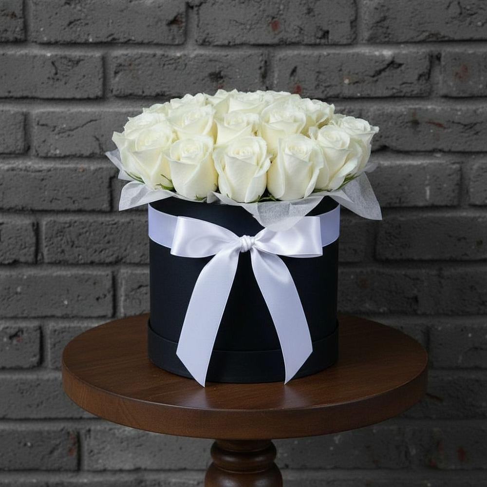 Цветочная композиция из Розы в шляпной коробке в Мещерское