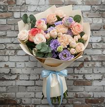 Букет цветов из:  Розы, Лизиантусы и Гвоздики #REPLACE_PRED# Мещерское
