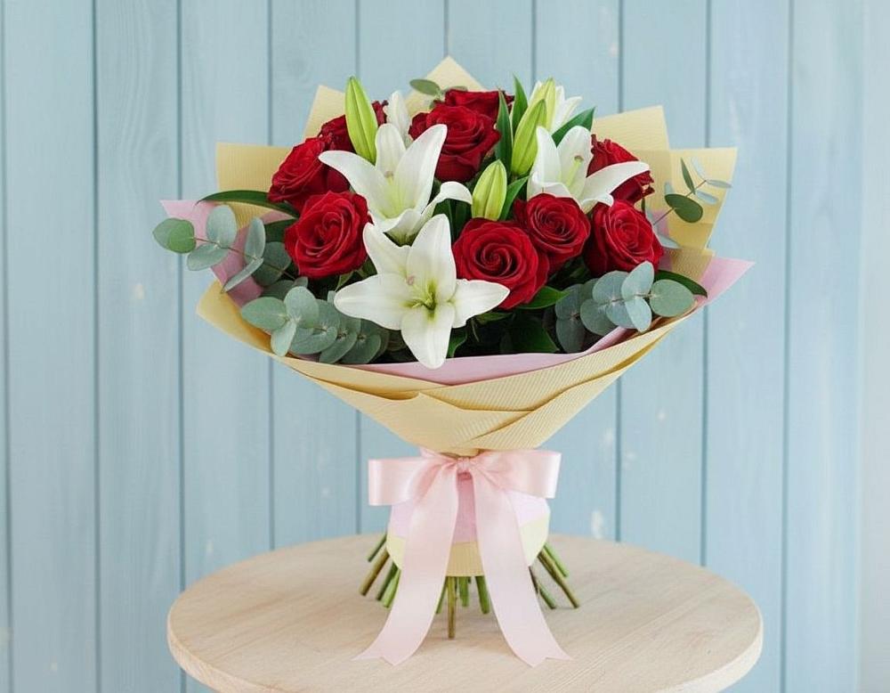 Букет цветов из: Лилии и Розы в Мещерское